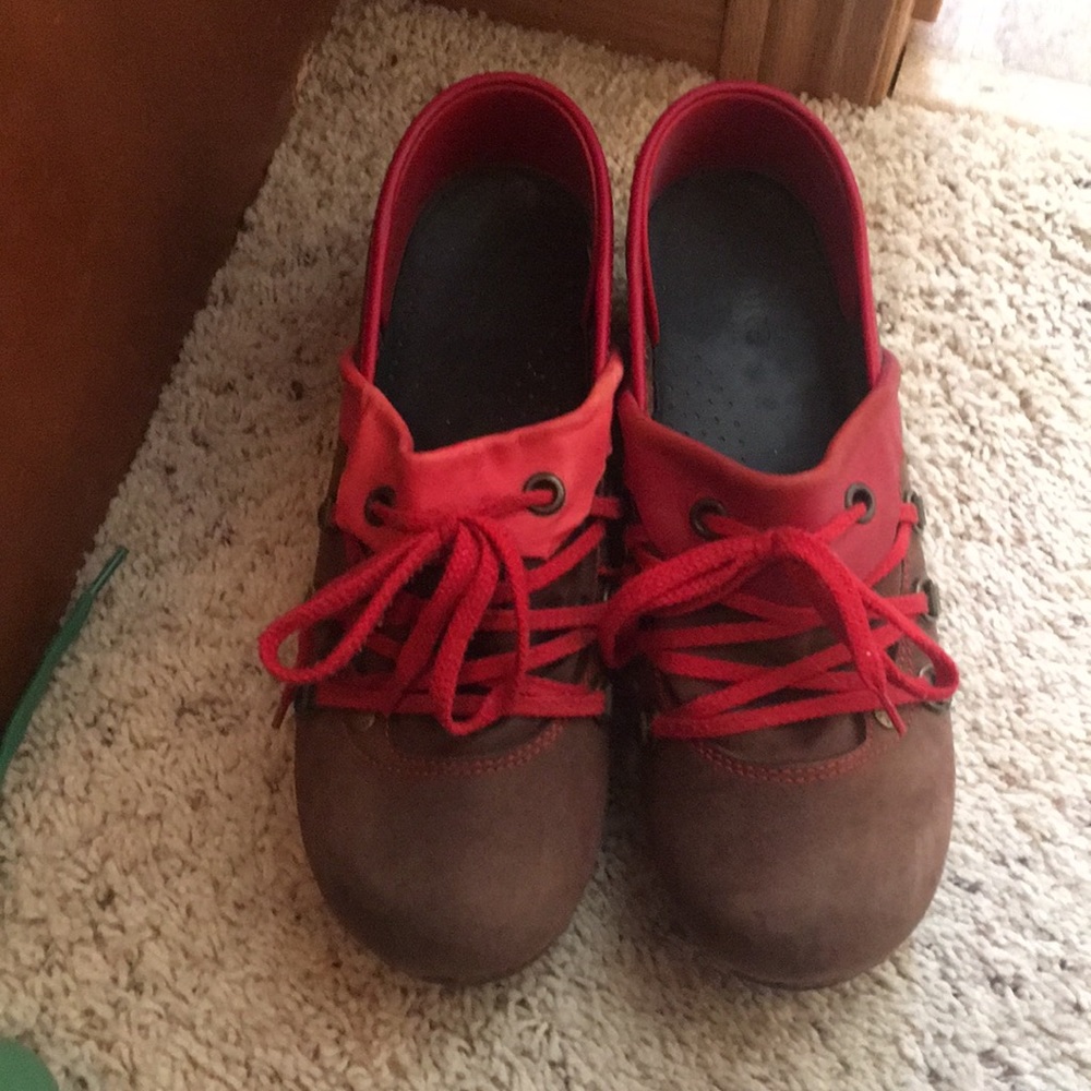 Sanita clogs